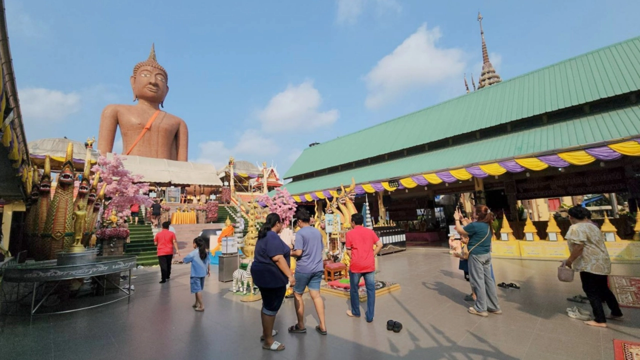 หนุ่มชัยนาทแก้บน “หลวงพ่อสมหวัง” ขายที่ดินสำเร็จ ไม่พลาดขอเลขเด็ดงวดนี้